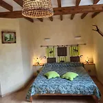 Bed & Breakfast D'hotes A La Ferme Des Gosselins 3*