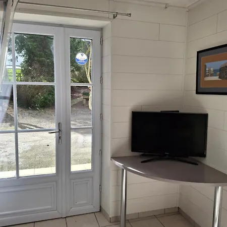 D'hotes A La Ferme Des Gosselins Bed & Breakfast Teurtheville-Bocage