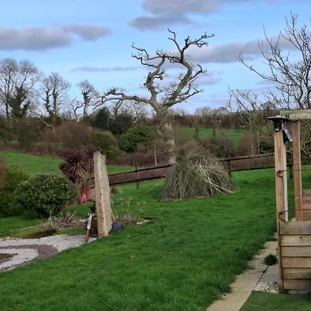 D'hotes A La Ferme Des Gosselins Bed & Breakfast *