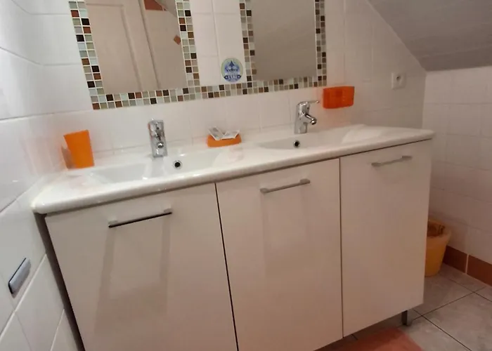 D'hotes A La Ferme Des Gosselins * Teurtheville-Bocage