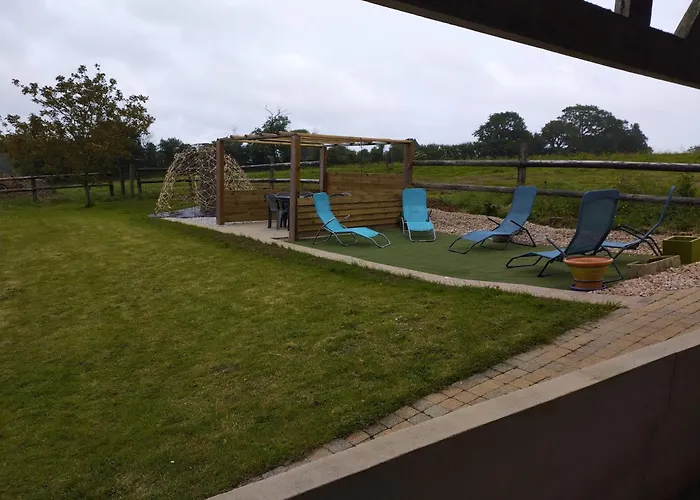 D'hotes A La Ferme Des Gosselins Bed & Breakfast *